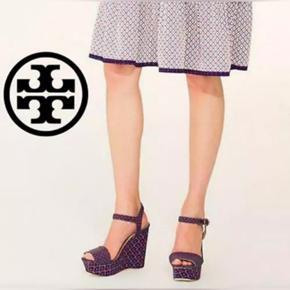 Tory Burch Shoes - Tory Burch Haven Printed Canvas Platform Sandal
